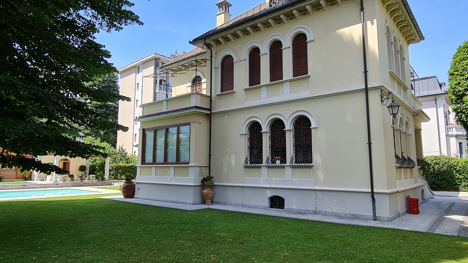 https://www.boschigrugni.it/caricamenti/2022/06/Casa-L-Domodossola-20220617_120251-boschi-grugni.jpg